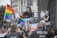 NEWS - Deutschland Wahlen: Marsch gegen Angela Merkel in Berlin