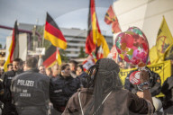 NEWS - Deutschland Wahlen: Marsch gegen Angela Merkel in Berlin
