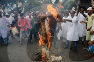 NEWS - Indien: Muslime aus Kashmir protestieren gegen den Genozid an den Rohingyas