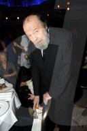 PEOPLE - Britischer Theatermacher Sir Peter Hall gestorben