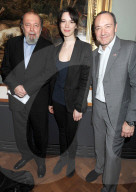 PEOPLE - Britischer Theatermacher Sir Peter Hall gestorben