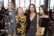 PEOPLE - Promis bei der Michael Kors Modenschau in New York