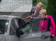 NEWS - Angela Merkel eröffnet IAA in Frankfurt