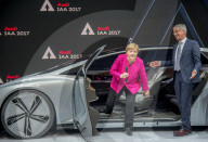 NEWS - Angela Merkel eröffnet IAA in Frankfurt