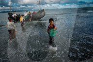 NEWS - Bangladesch: Rohingya fliehen aus Myanmar