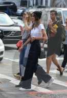 PEOPLE - Cindy Crawford bummelt mit ihren Kids im Soho