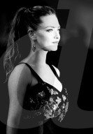 PORTRAIT -  Amanda Seyfried