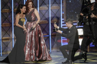 PEOPLE - Emmy Awards: Die Show