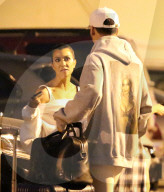 EXKLUSIV - Kourtney Kardashian bei einem nächtlichen Fotoshooting in Hollywood