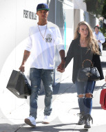 PEOPLE - Jeremy Meeks und Chloe Green bummeln am Robertson