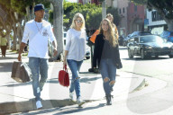 PEOPLE - Jeremy Meeks und Chloe Green bummeln am Robertson