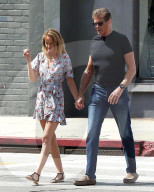PEOPLE - David Hasselhoff und Hayley Roberts spazieren durch Ventura