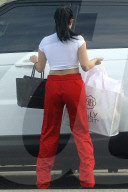 PEOPLE - Ariel Winter bummelt mit Levi Meaden in Hollywood