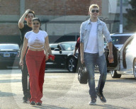 PEOPLE - Ariel Winter bummelt mit Levi Meaden in Hollywood