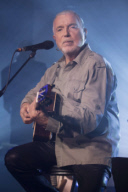VENCE: Bernard Lavilliers concert