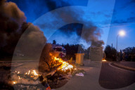 NEWS - Frankreich: Lastwagenfahrer blockieren Autobahn