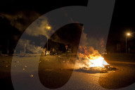 NEWS - Frankreich: Lastwagenfahrer blockieren Autobahn