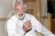 PEOPLE - Schauspieler Tony Booth im Alter von 85 Jahren gestorben