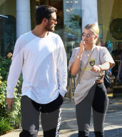 PEOPLE - Ihre Geschichte scheint ernst: Scott Disick mit Kücken Sofia Richie