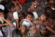 NEWS - Bangladesch: Rohingya aus Myanmar auf der Flucht 