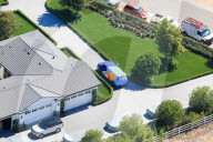 EXKLUSIV - Schwanger Kylie Jenner lässt sich harrassenweise Vitaminwasser liefern