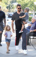 PEOPLE - Scott Disick hat Vatertag