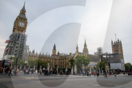 FEATURE - Der Big Ben wird eingepackt