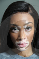 PEOPLE - Paris Fashion Week: Berühmte Models laufen für Elie Saab