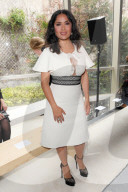 PEOPLE - Paris Fashion Week: Salma Hayek an der Giambattista Valli Show