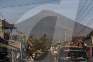 NEWS - Bali: Grösster Vulkan treibt Zehntausende in die Flucht