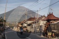 NEWS - Bali: Grösster Vulkan treibt Zehntausende in die Flucht