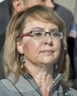 NEWS - Gabrielle Gifford hält eine Rede vor dem Kongress zur Waffengewalt