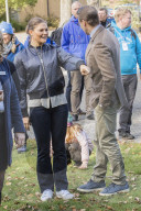 PEOPLE - Stockholm: Victoria und Daniel bei den 'Outdoor Associations' im Wald  