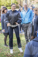 PEOPLE - Stockholm: Victoria und Daniel bei den 'Outdoor Associations' im Wald  