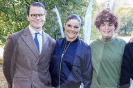 PEOPLE - Stockholm: Victoria und Daniel bei den 'Outdoor Associations' im Wald  
