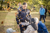 PEOPLE - Stockholm: Victoria und Daniel bei den 'Outdoor Associations' im Wald  