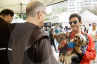 FEATURE - Sao Paulo: Tiere feiern Franz von Assisi in der Kirche