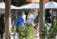 PEOPLE - Kaia Gerber gönnt sich einen Smoothie to go