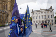 NEWS - Anti-Brexit Protest vor der Westminster Abbey