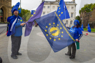 NEWS - Anti-Brexit Protest vor der Westminster Abbey