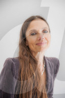 PORTRAIT - Justine Bateman