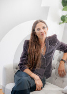 PORTRAIT - Justine Bateman