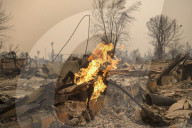 NEWS - USA: Waldbrände in Kalifornien - Kampf gegen das Feuer