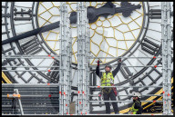 NEWS - London: Das berühmte Urwerk von Big Ben verschwindet hinter dem Baugerüst