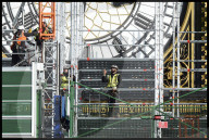 NEWS - London: Das berühmte Urwerk von Big Ben verschwindet hinter dem Baugerüst