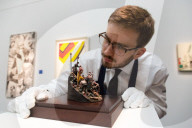 NEWS - 'Art for Grenfell' bei Sotheby's in London