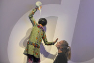 NEWS - 'Art for Grenfell' bei Sotheby's in London