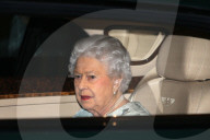PEOPLE - London: Die Queen mit Prinzessin Anne im Army and Navy Club