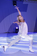 PEOPLE - Promis bei der Saisoneröffnung von Holiday on Ice in Hamburg