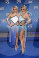 PEOPLE - Promis bei der Saisoneröffnung von Holiday on Ice in Hamburg